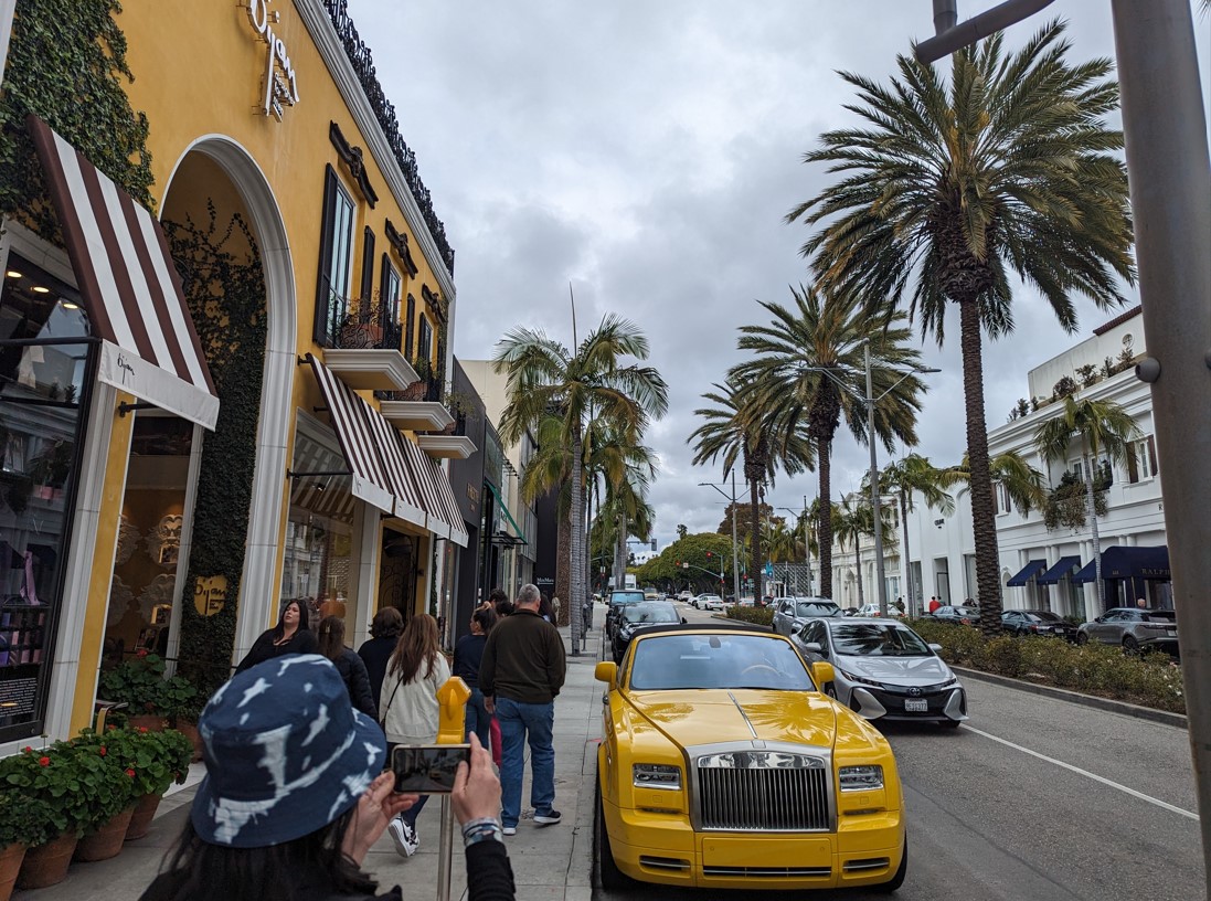 Rodeo Drive-The Most Expensive street in the whole world
